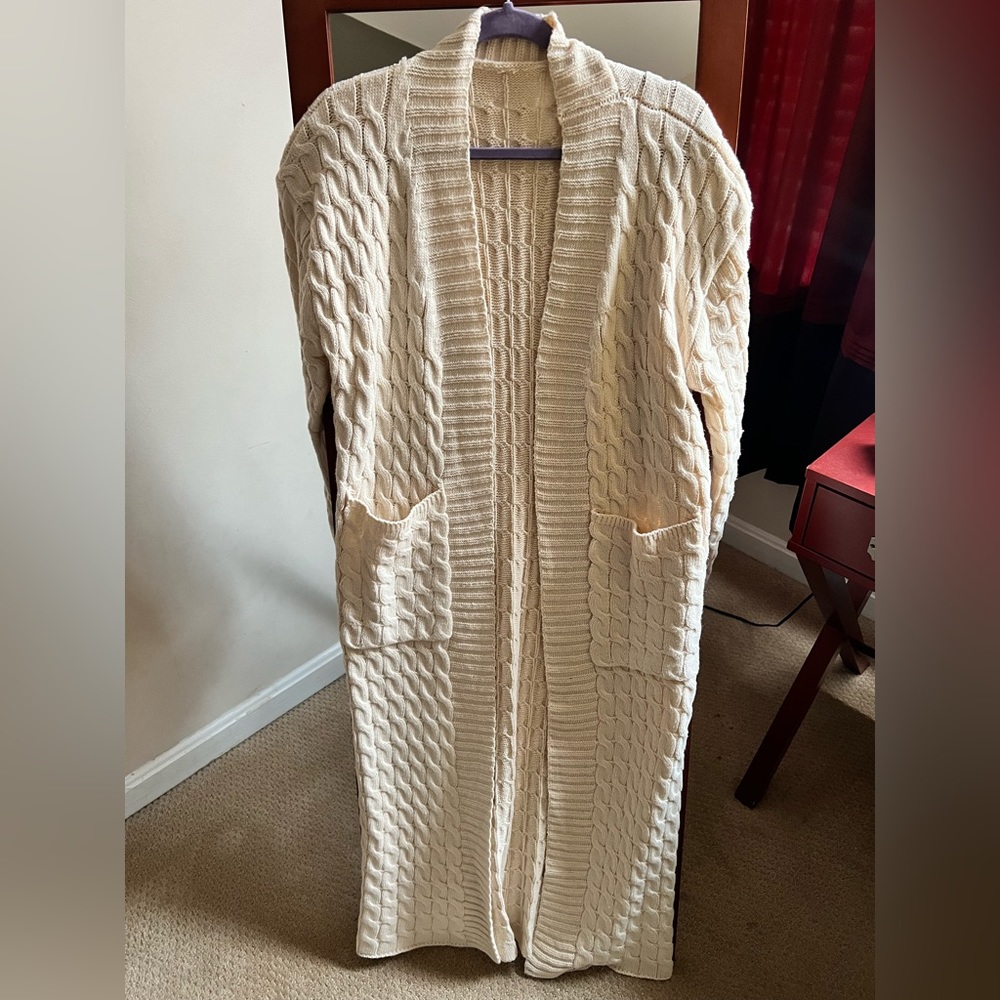 Women’s Thin Type Stylish Cable Knit Dual Pocket Cardigan, Floor Length